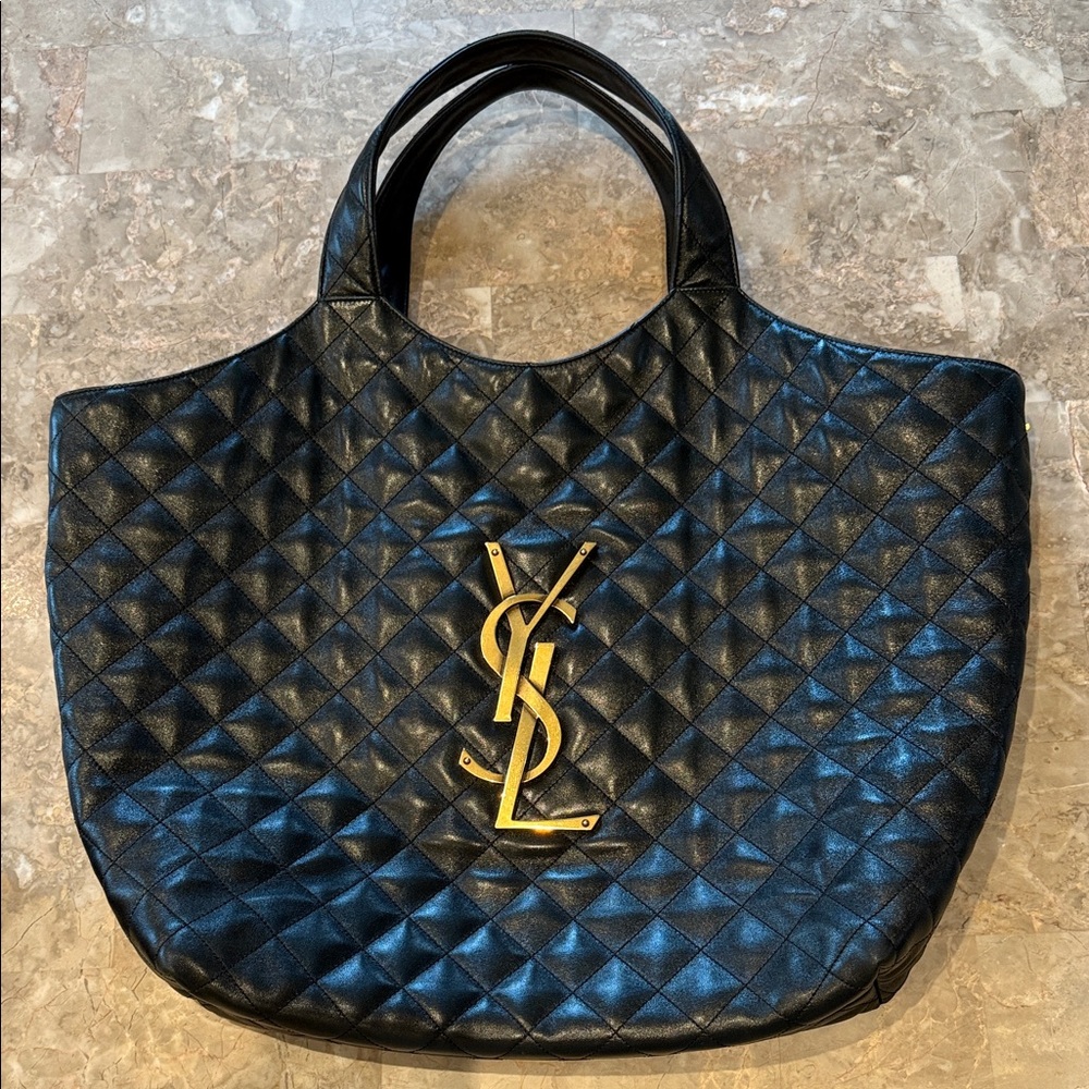 Saint Laurent Icare Maxi Quilted Tote